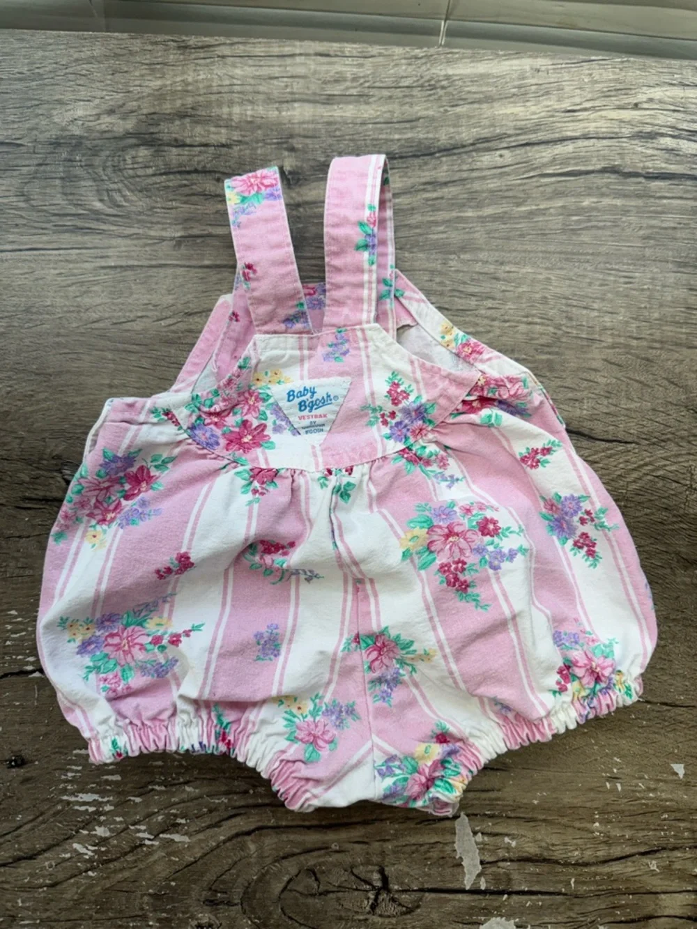 Vintage Oshkosh B’gosh Floral bubble‎ romper size 3-6 months